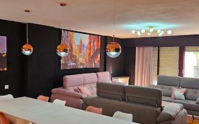 Centro Catedral Carrera 27, 1 plaza de aparcamiento y NETFLIX gratis